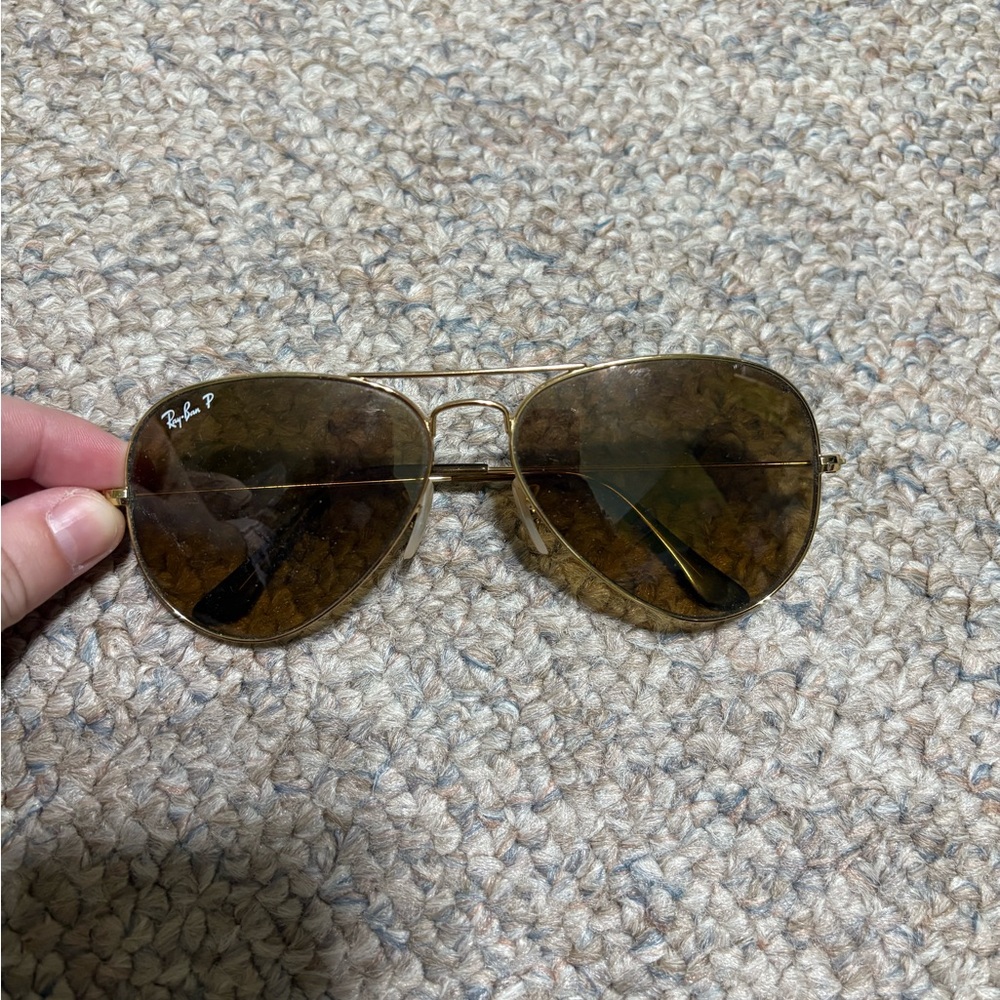 Ray-Ban Gold Aviator Sunglasses